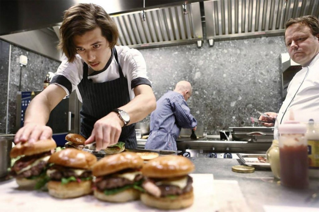 Burgers & Bangers
