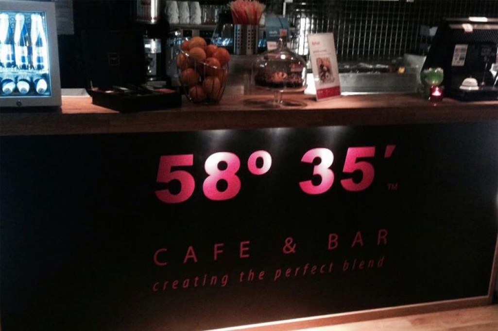 58º 35' Café & Bar